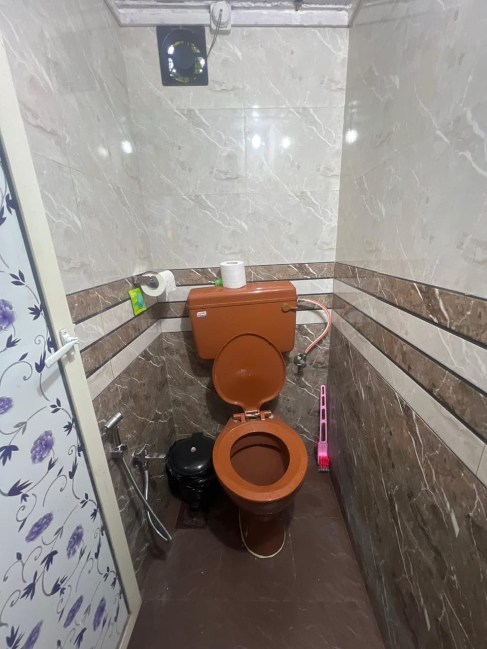 Mumbai layover dorms Hostel in Mumbai