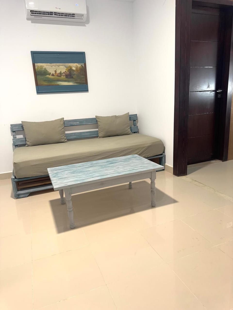 Living room, air conditioner