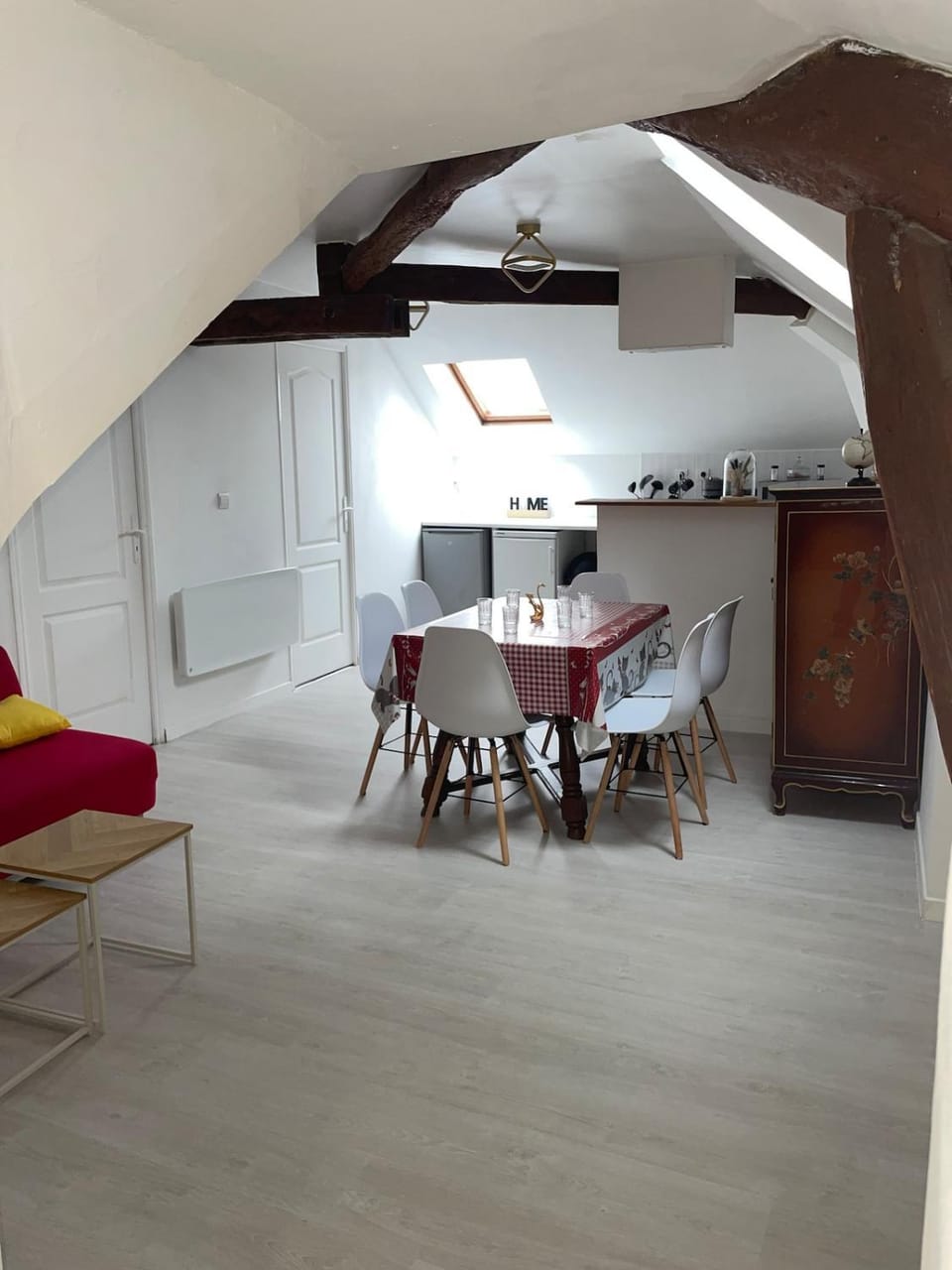 T3 Cosy & Spacieux, Gare à 1min, Disneyland 15min Apartment in Île-de-France