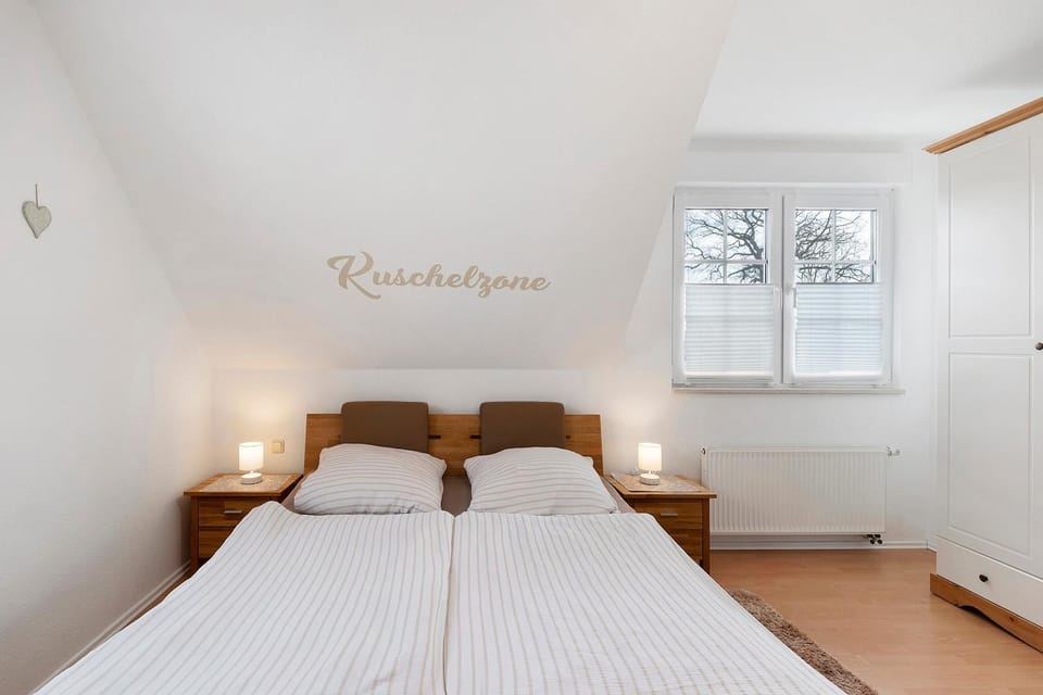 Property building, Living room, Bedroom