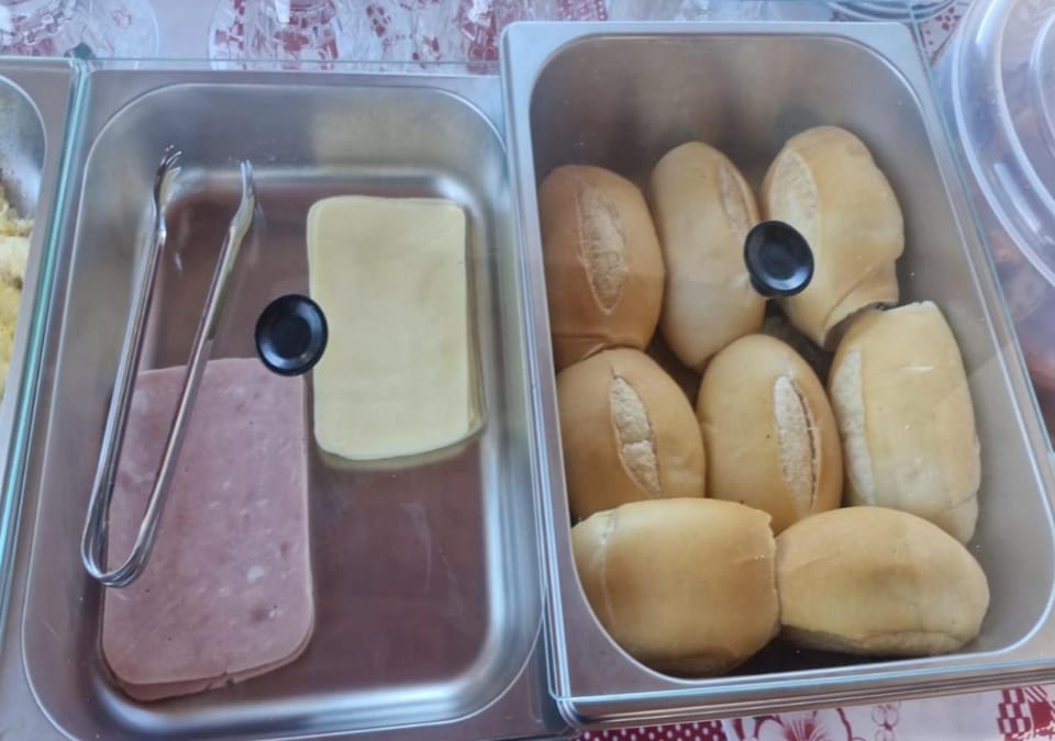 Hospedaria e restaurante Caetano's Bed and Breakfast in State of Maranhão, Brazil