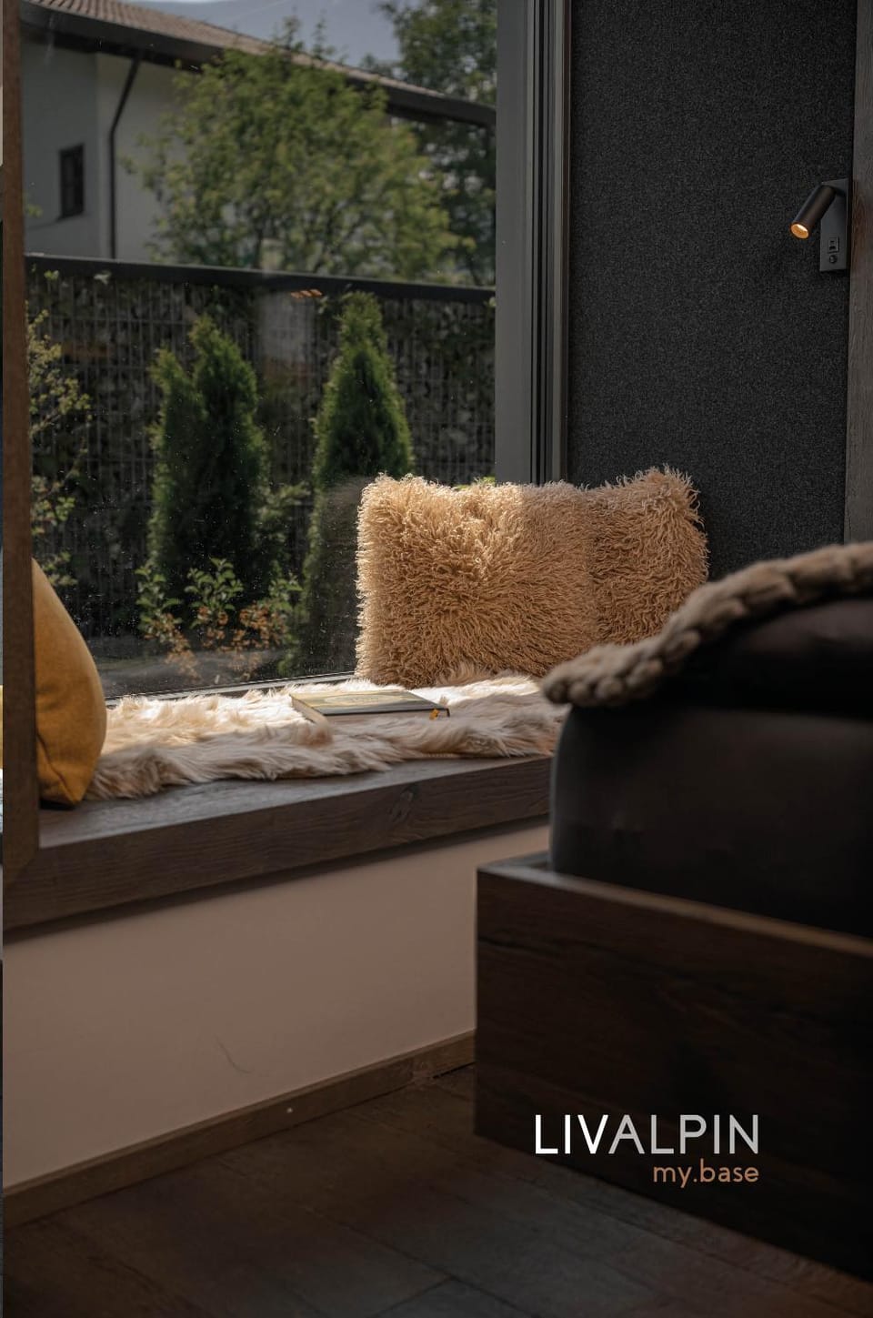 Seating area, Bedroom