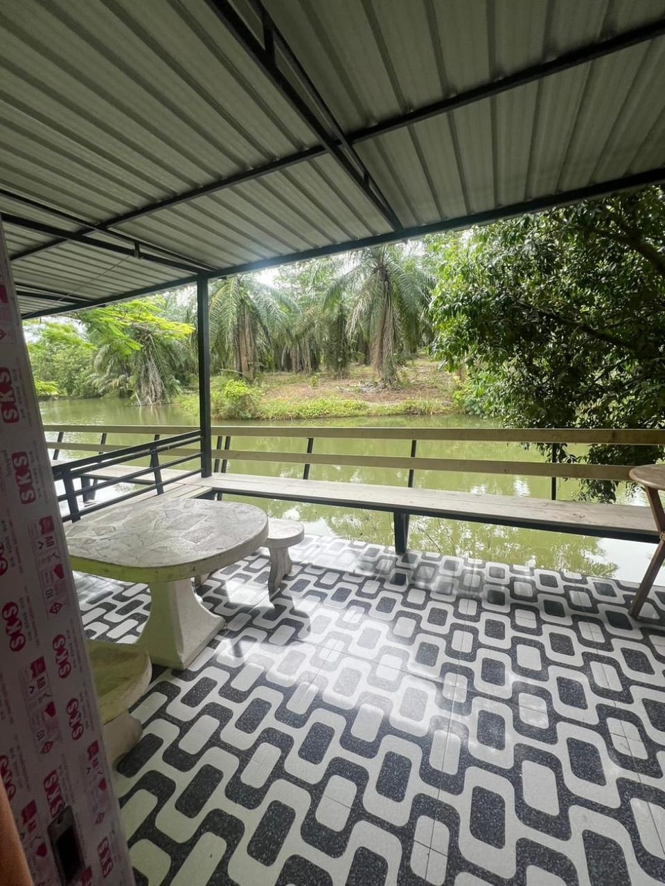Martin, Local Guide & Camping Farm Stay in Surat Thani Changwat