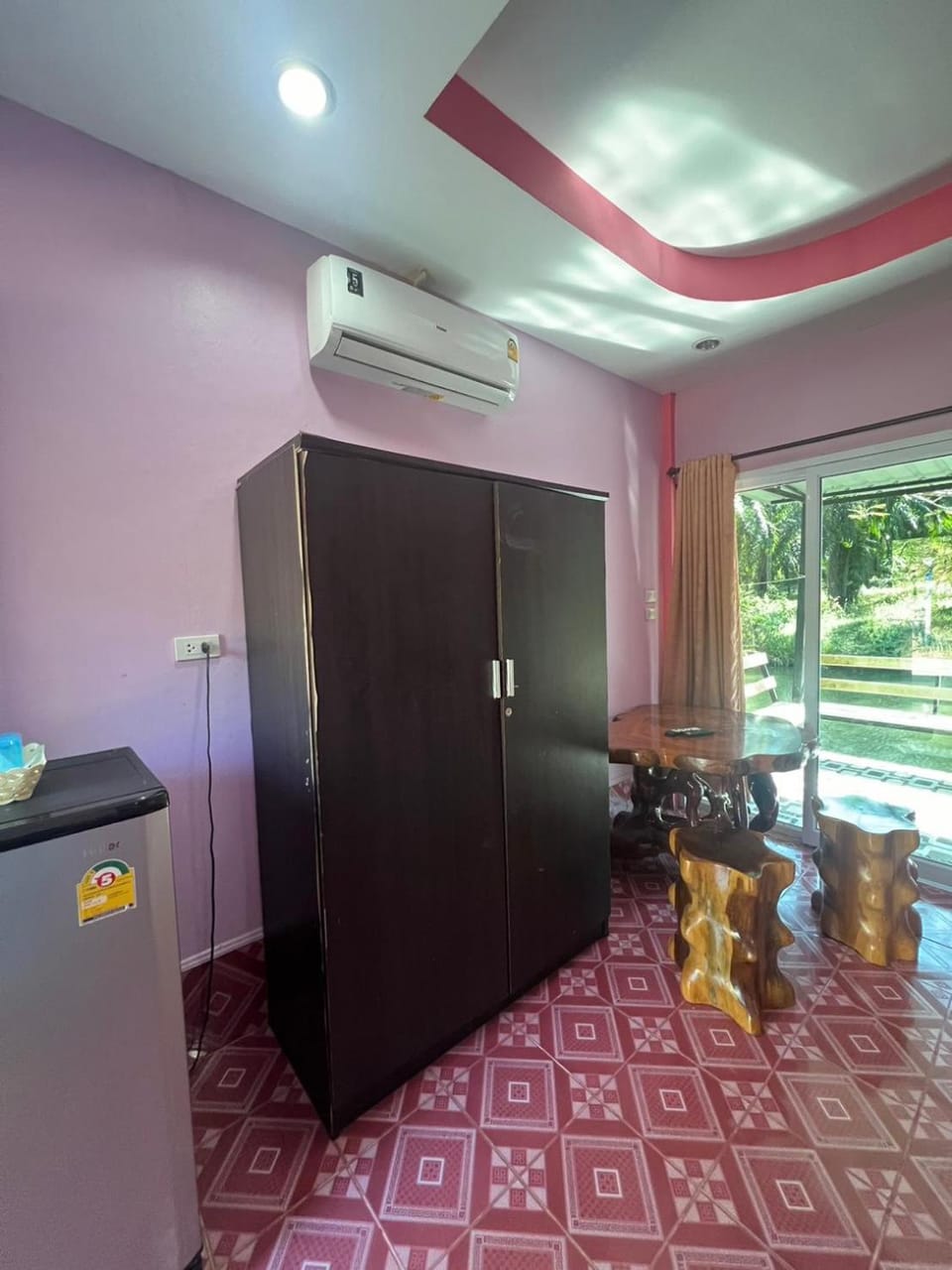 Martin, Local Guide & Camping Farm Stay in Surat Thani Changwat