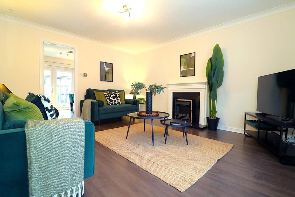 TV and multimedia, Living room, Seating area
