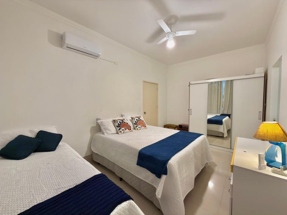 Bed, Photo of the whole room, Bedroom, locker, wardrobe, air conditioner