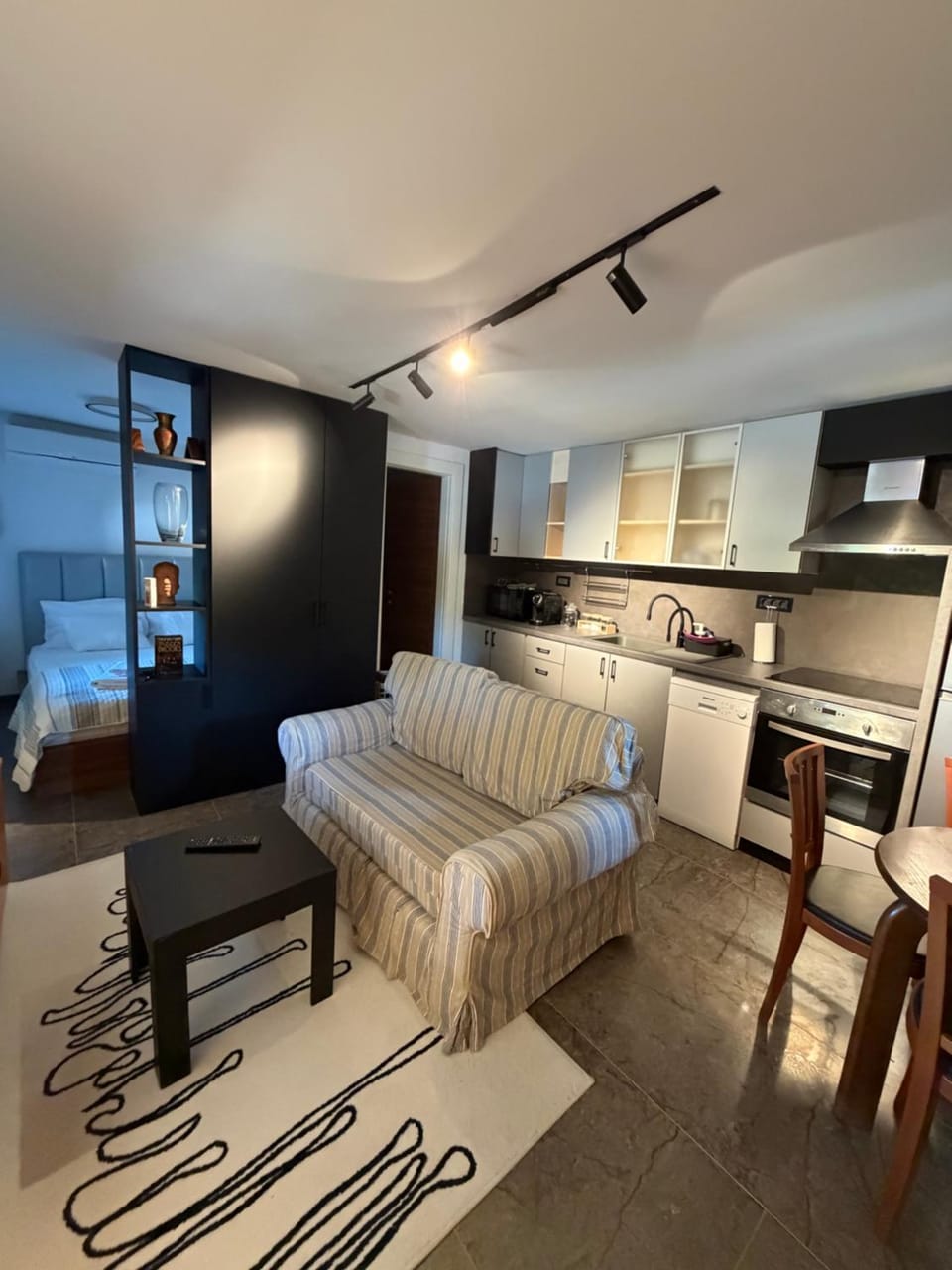 Living room, Photo of the whole room, Seating area, Dining area, Bedroom