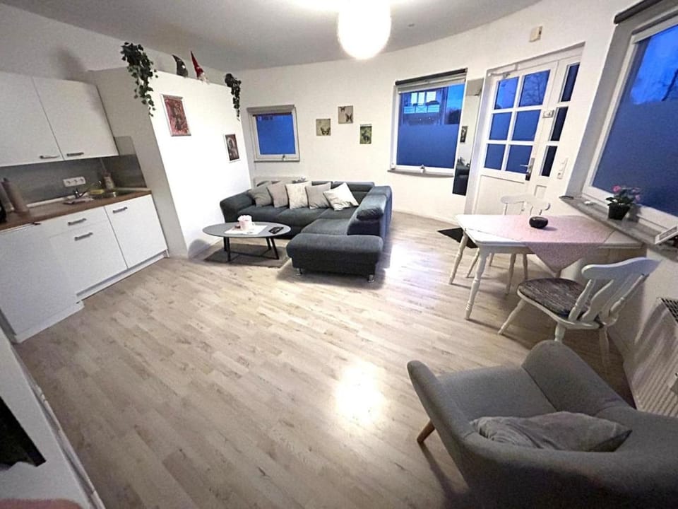 Rundes Bungalow mit guten Anbindungen Apartment in Krefeld