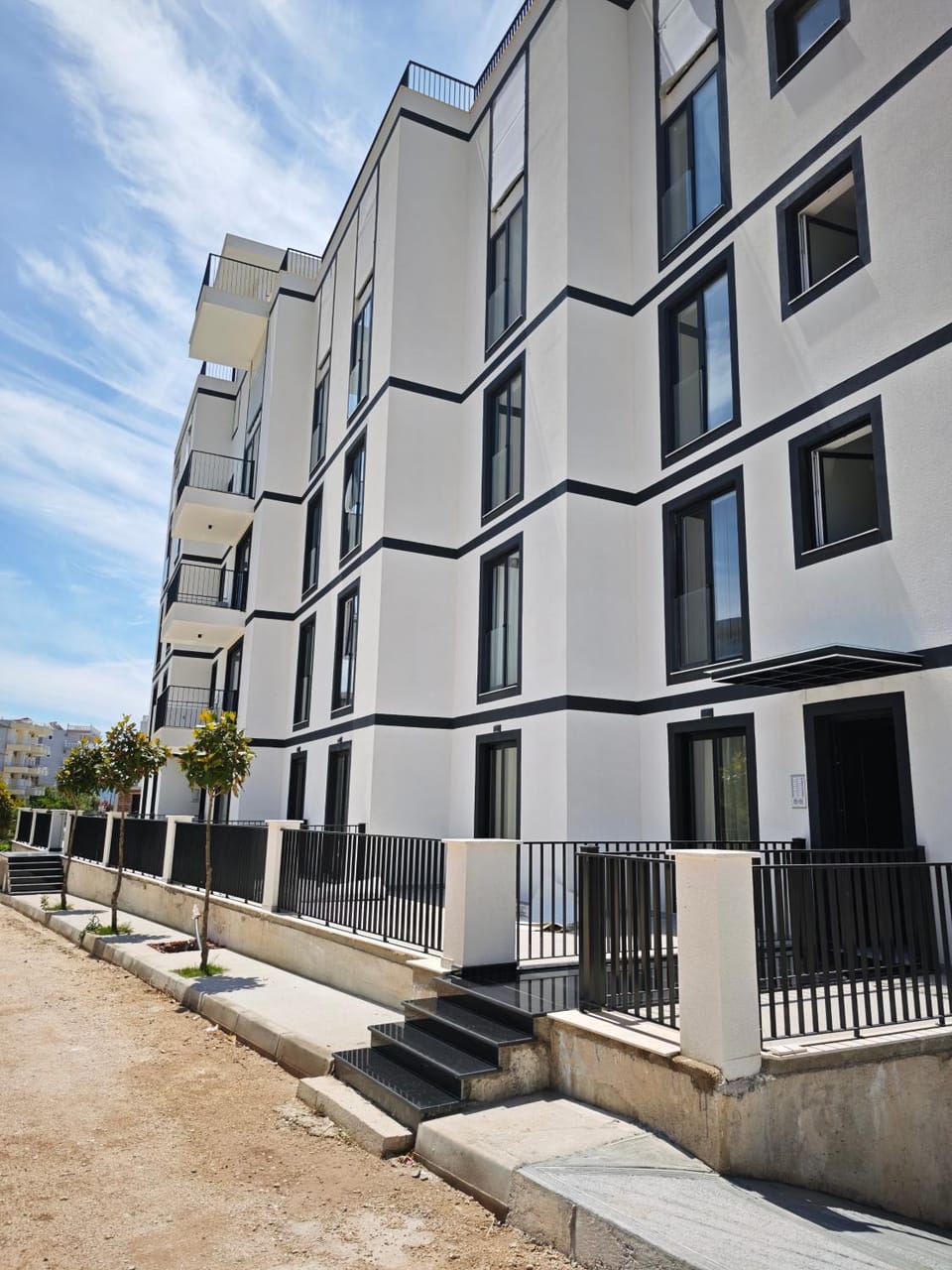 Property building, Facade/entrance, Neighbourhood