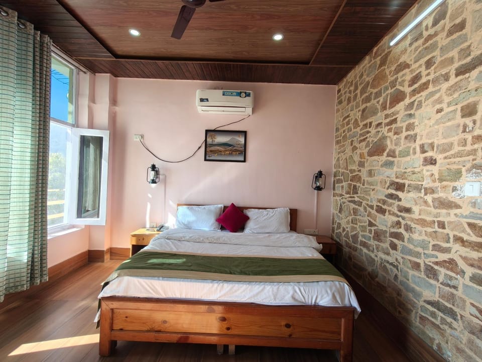 New Do-Baati Home Stay & Restaurant Vacation rental in Uttarakhand