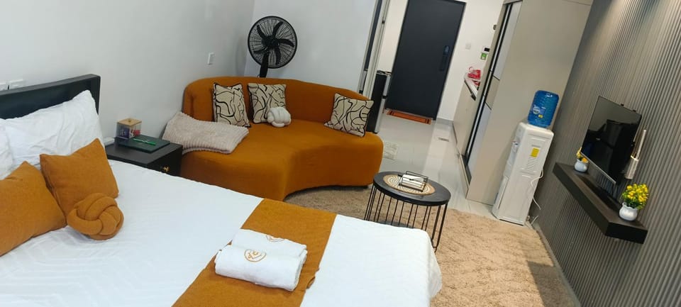 Bed, Living room, Seating area, Bedroom