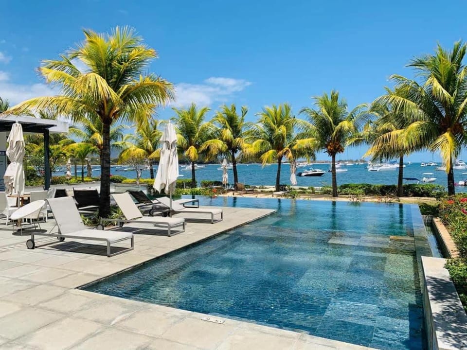 Beach, Swimming pool