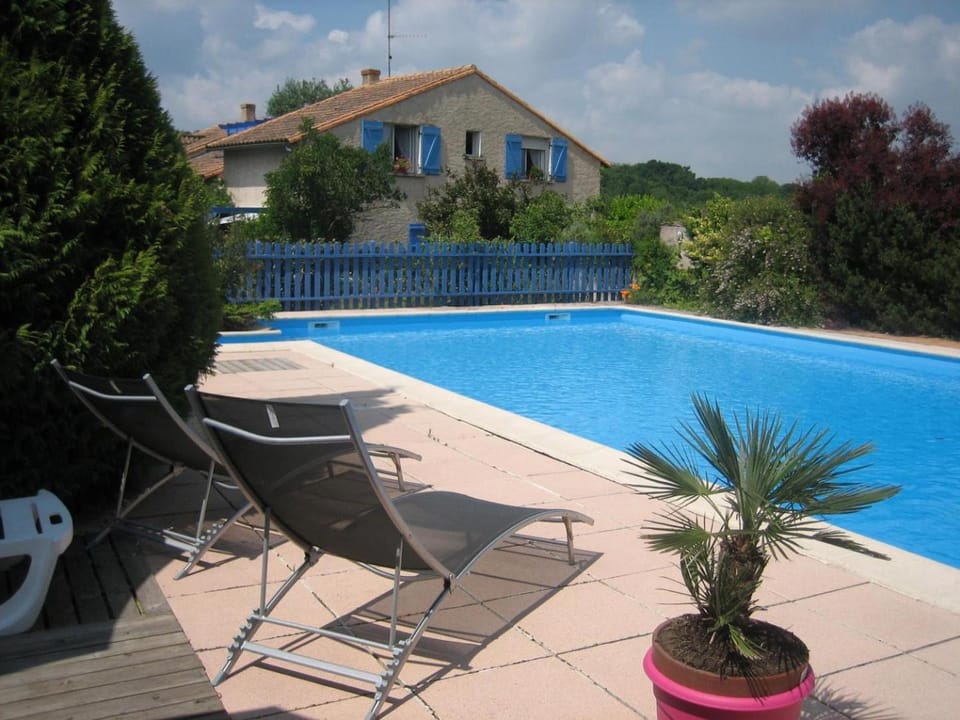 Les pierres blanches Bed and Breakfast in Nouvelle-Aquitaine