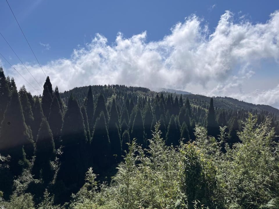Nearby landmark, Spring, Day, Natural landscape, Mountain view
