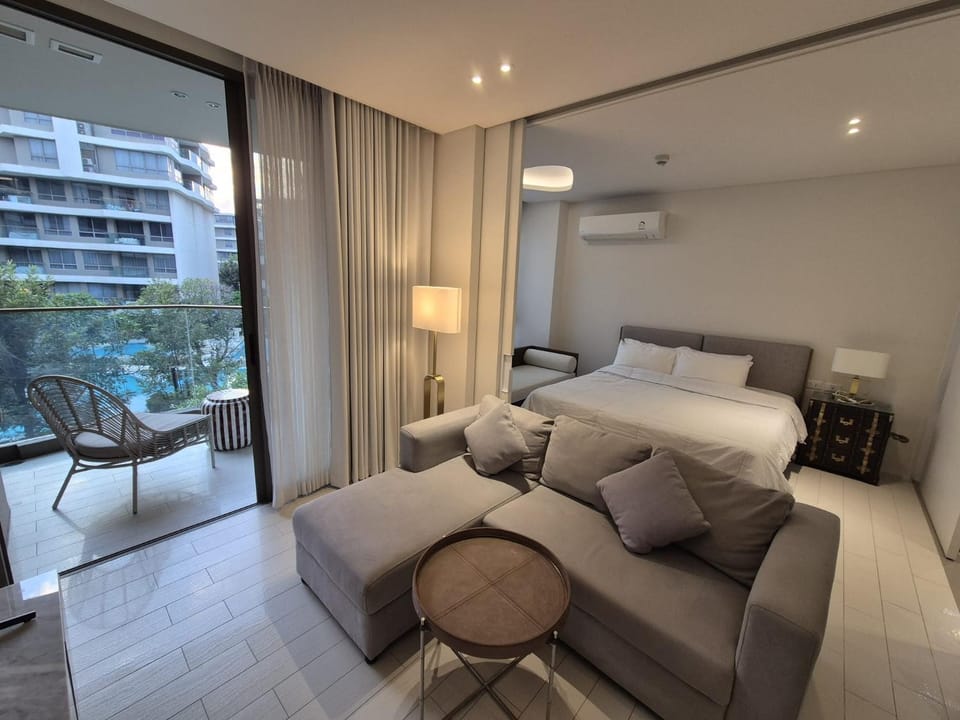Beachfront Veranda Residence Apartment in Nong Kae