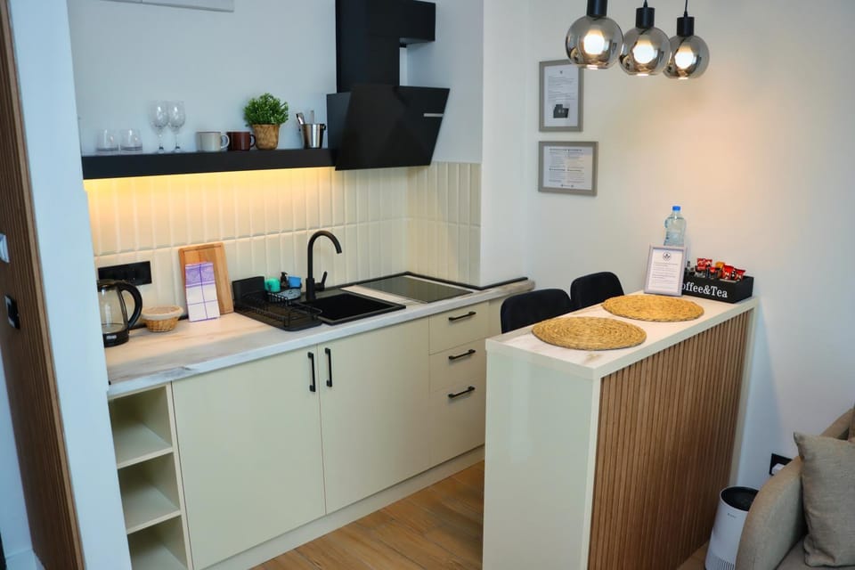 Kitchen or kitchenette, Seating area, Dining area, soundproof