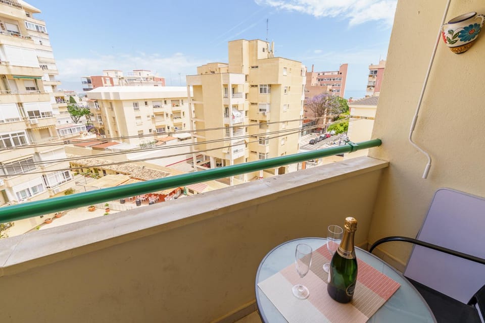Property building, Day, View (from property/room), Balcony/Terrace, Balcony/Terrace, City view