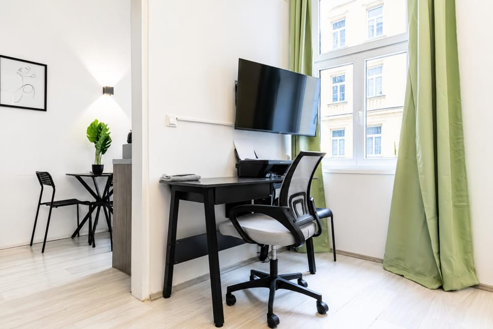TV and multimedia, Dining area