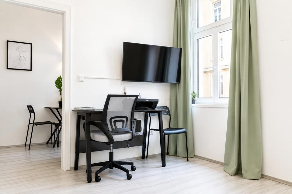 TV and multimedia, Dining area