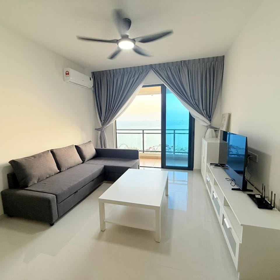 Ataraxia Park 4 Block H SeaView 9Pax 2B2R Apartment in Johor