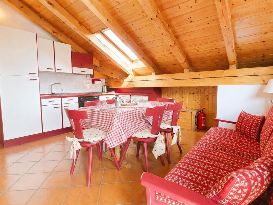 Kitchen or kitchenette, Living room, kitchen