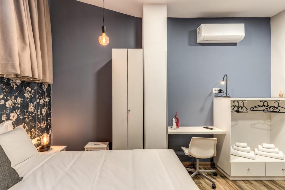 Bed, Bedroom, towels, wardrobe, air conditioner