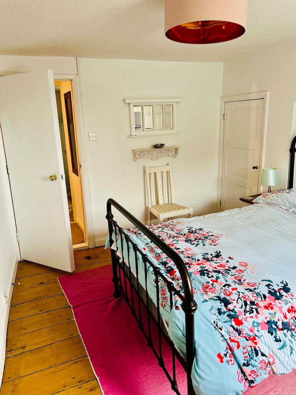Fantastic Value Beautiful Cottage Close to the Sea Great Interior and Space House in Lyme Regis