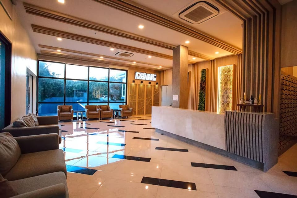 Sea View Room - Infinity Pool near Terminal 21 Bed and Breakfast in Pattaya City