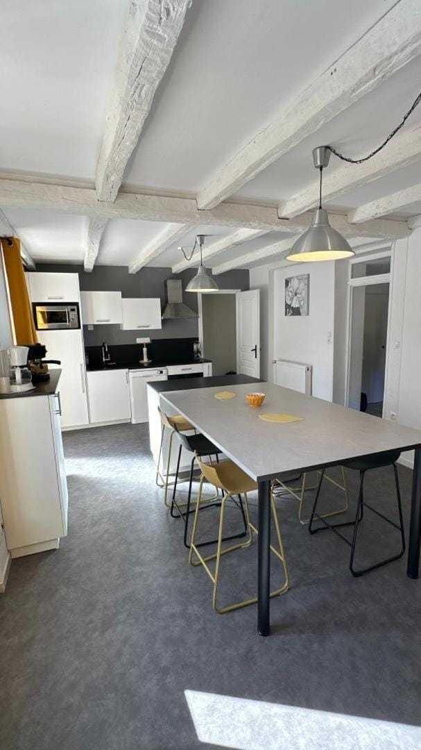 Les tuileries House in Nouvelle-Aquitaine
