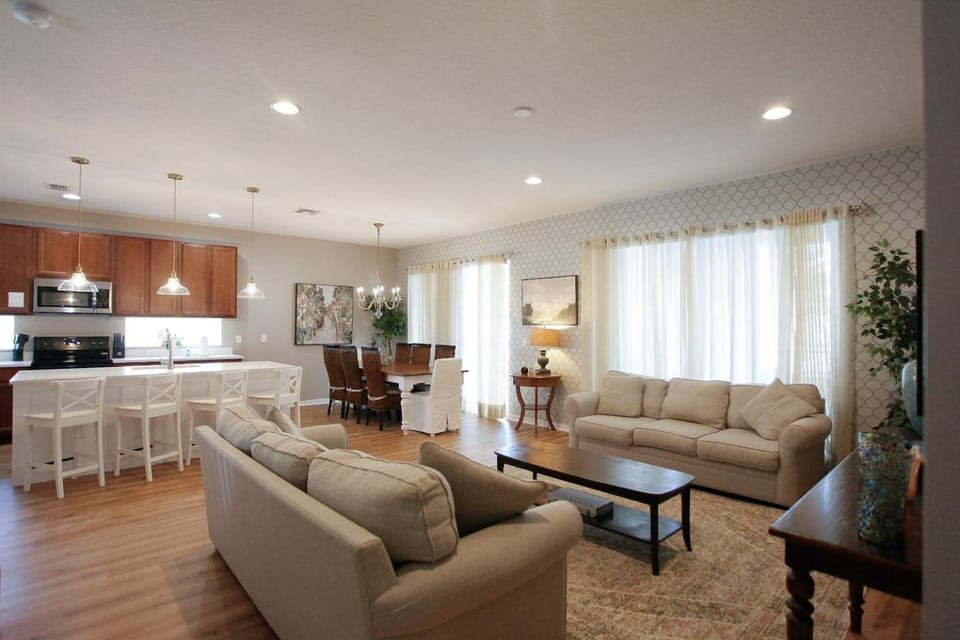 Spacious Home - Veranda Palms w Heated Pool & BBQ House in Kissimmee