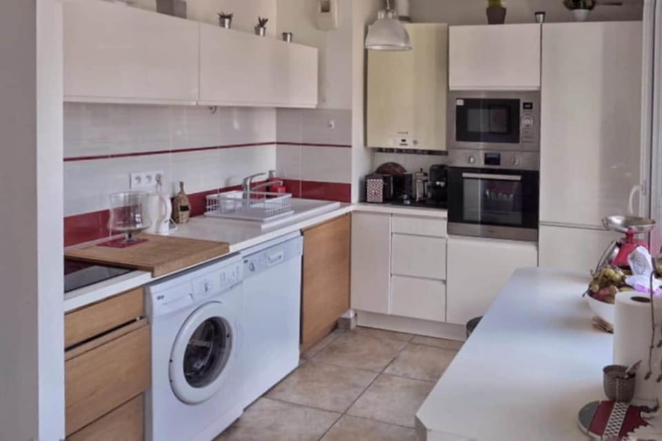 Appartement 73m2 2 chambres parking vue Lac Apartment in Aix-les-Bains