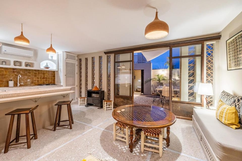 Riad Kenous - Exclusive&New -6 pax- Pool & Breakfast Villa in Marrakesh