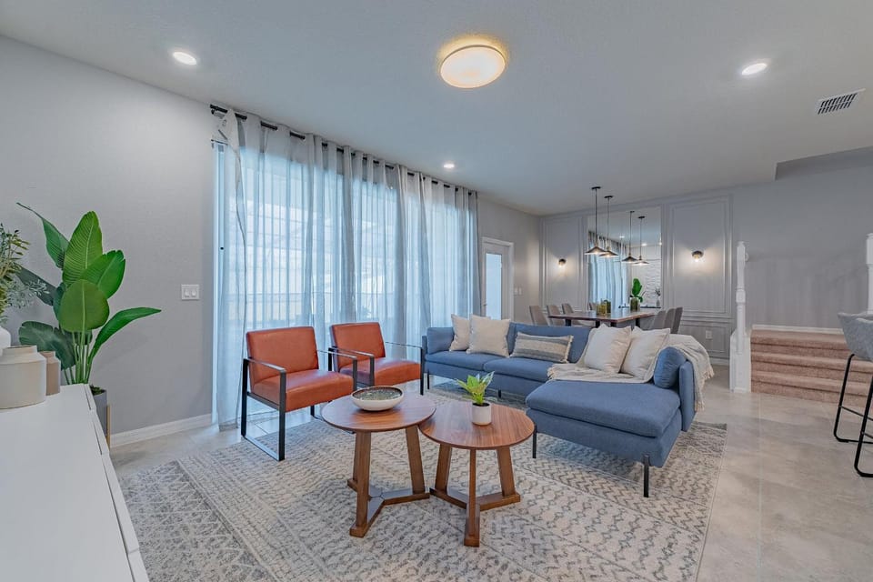 Communal lounge/ TV room, Living room