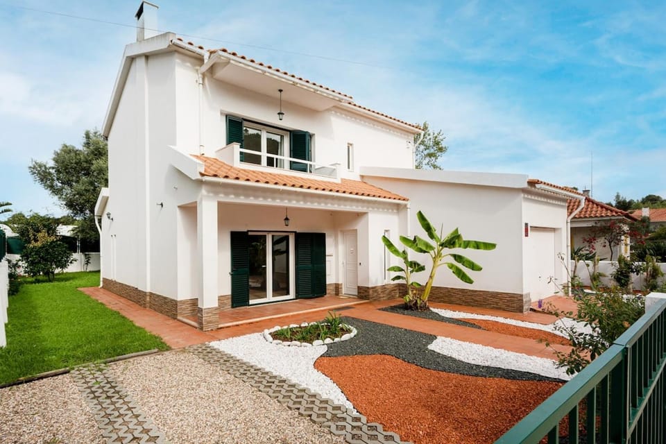 Alapraia Garden & Family Stay | Estoril Apartment in Estoril