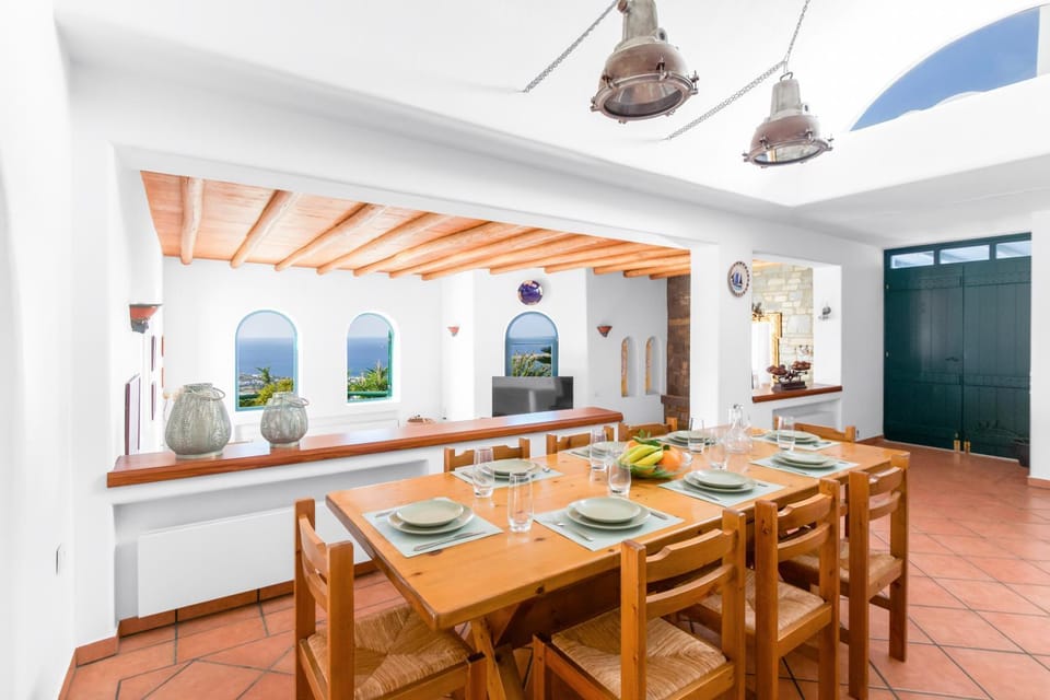 Property building, Dining area