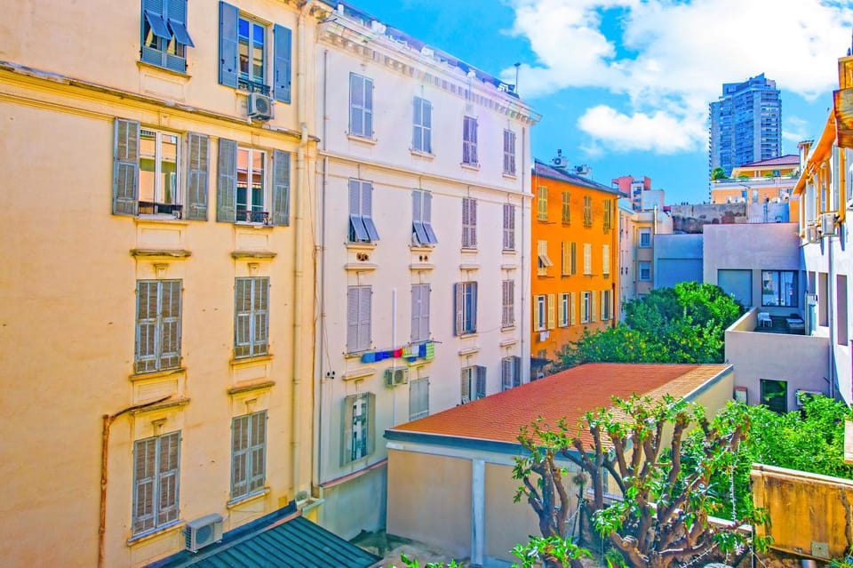 Day, Neighbourhood, City view, Street view