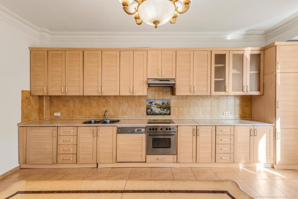 Super Central 2 Bedrooms In Katsin Building! Republic Square Apartment in Yerevan