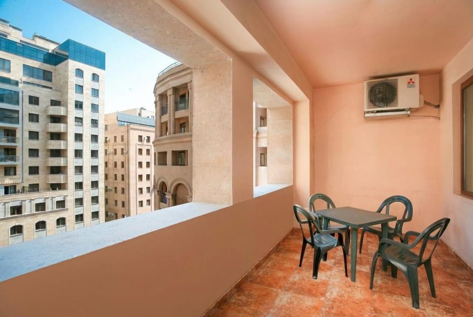 Super Central 2 Bedrooms In Katsin Building! Republic Square Apartment in Yerevan