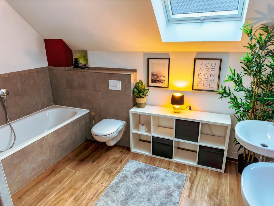 Toilet, Bathroom, Bath