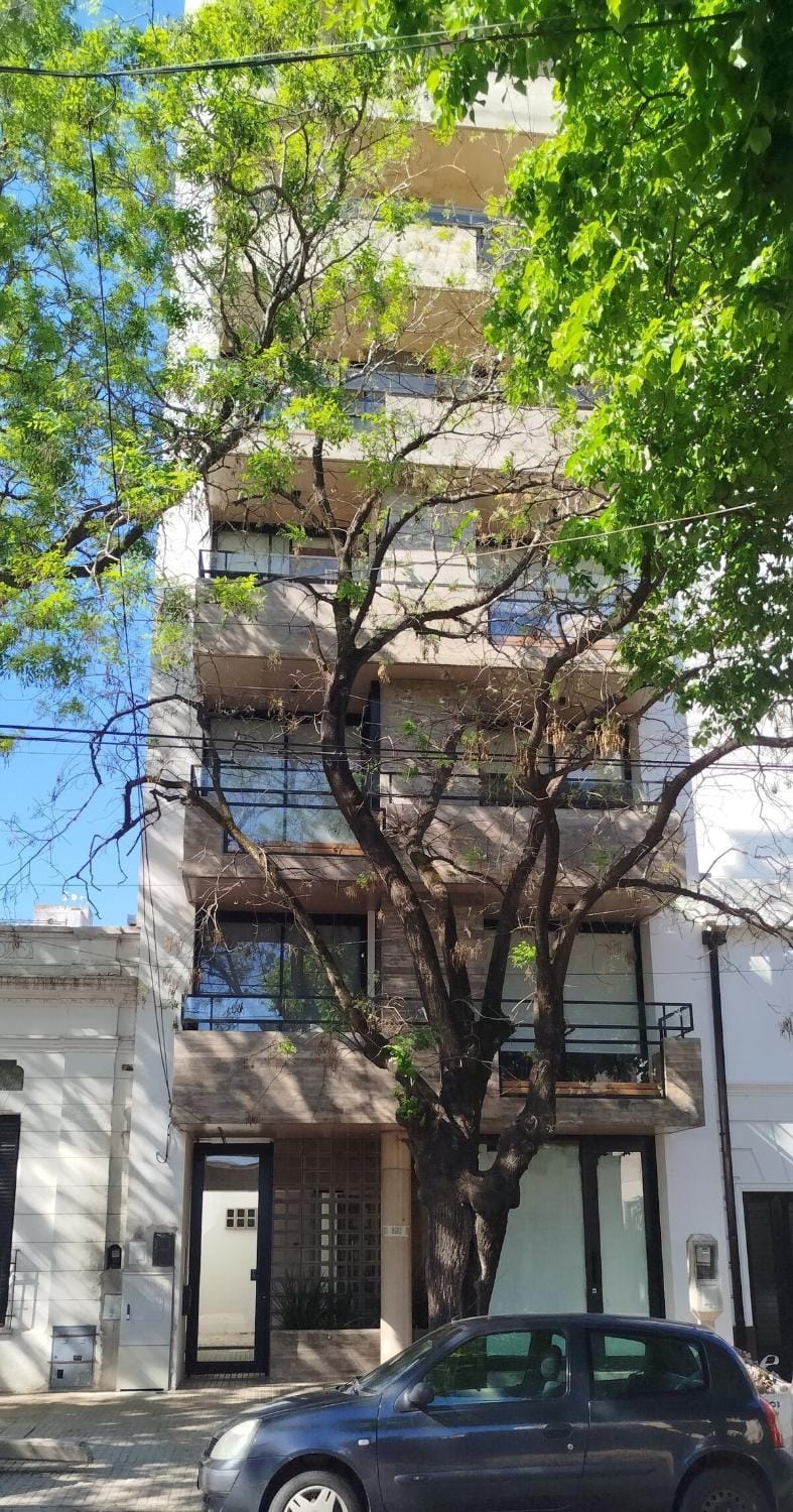 Loft moderno con balcón y luz natural - La Plata Apartment in La Plata