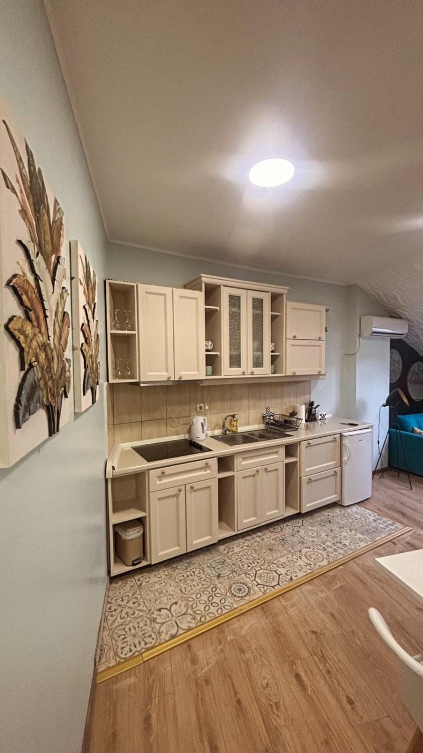 Eugen - Urban Chic Apartment in Novi Sad
