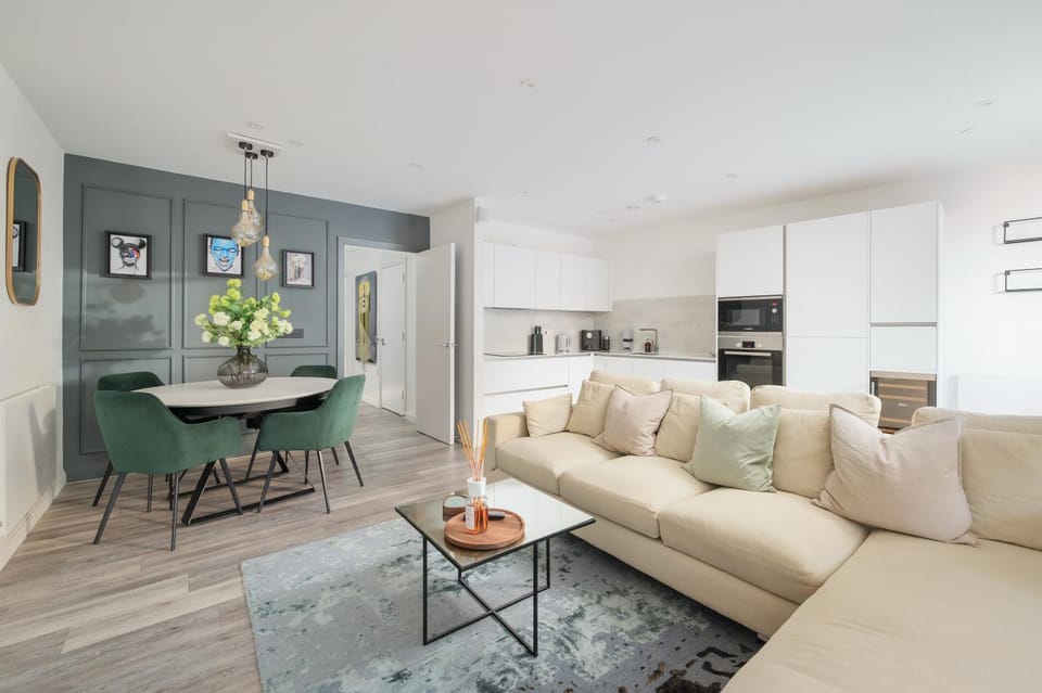 Kitchen or kitchenette, Living room, Dining area, kitchen