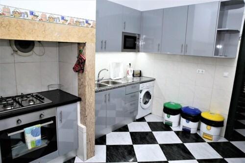 Quarto Black Vacation rental in Lisbon
