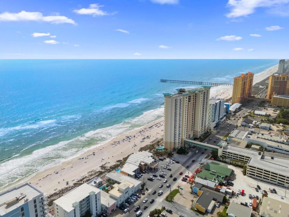Charming Beachside Oasis - Steps from Pier Park! Apartment in Panama City Beach