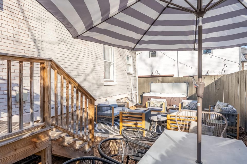 Notes of Southern Charm - Walkable to Food & Shops House in Nashville