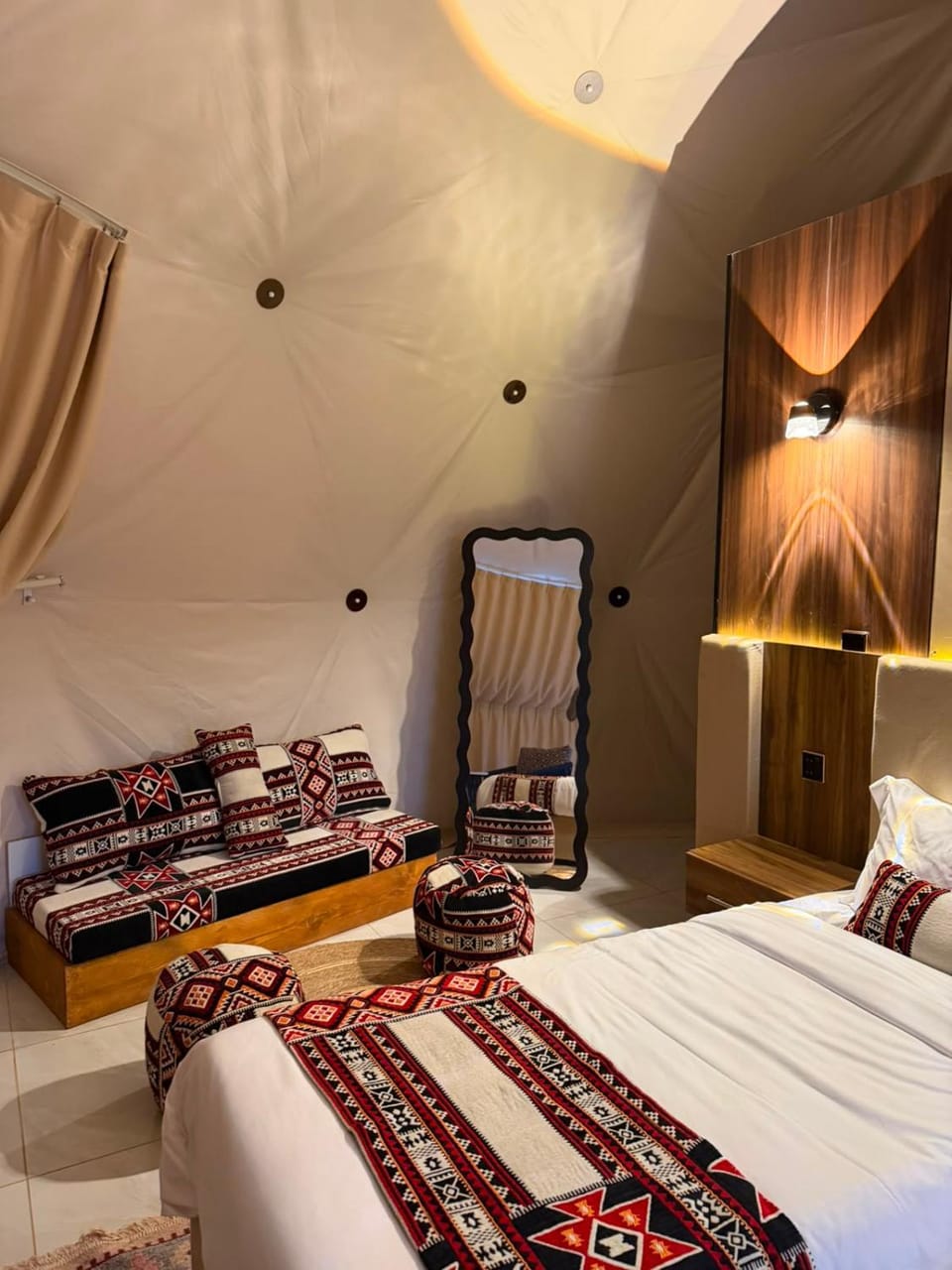 Victoria Luxury camp Hotel in Africa