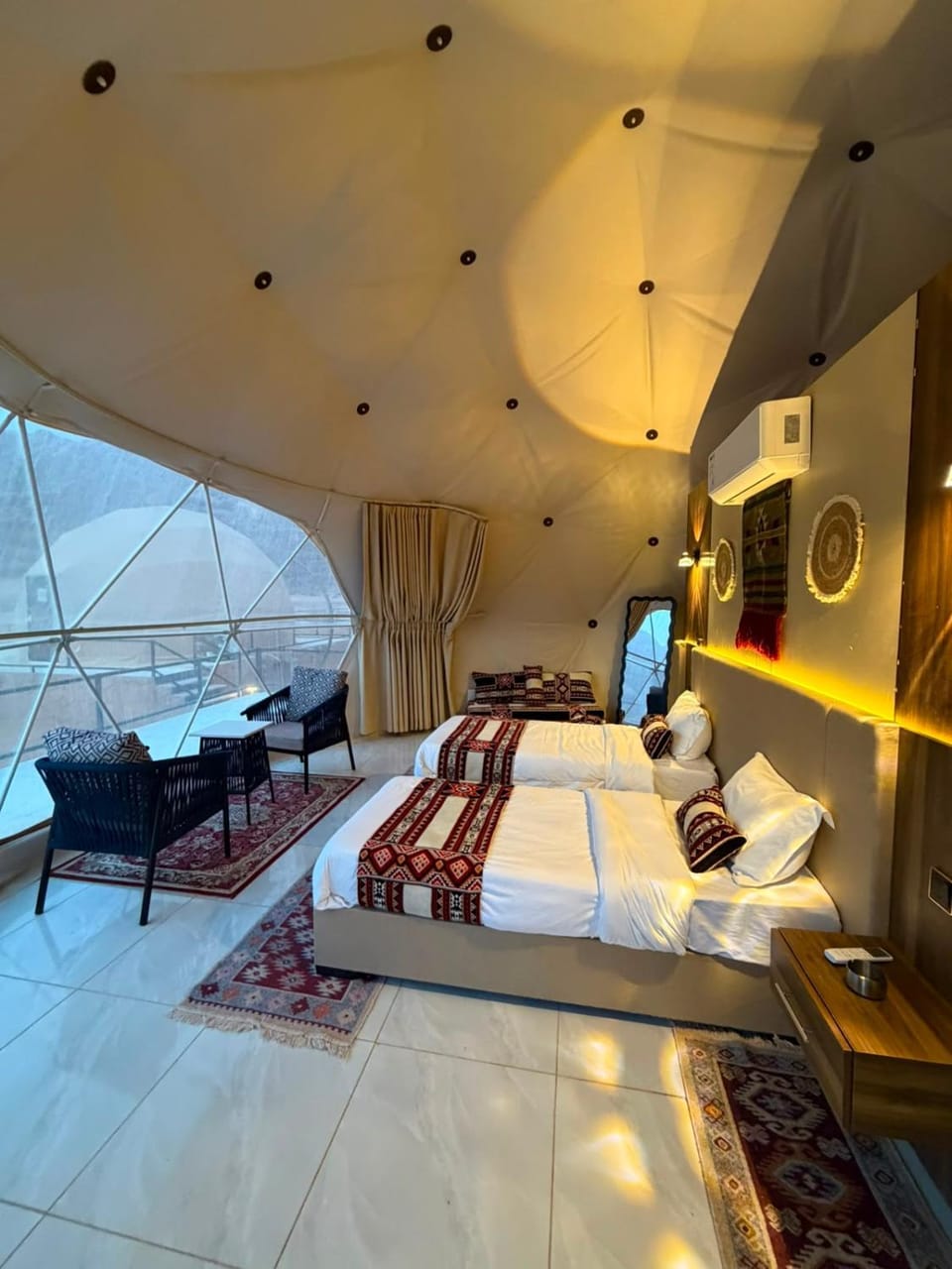 Victoria Luxury camp Hotel in Africa