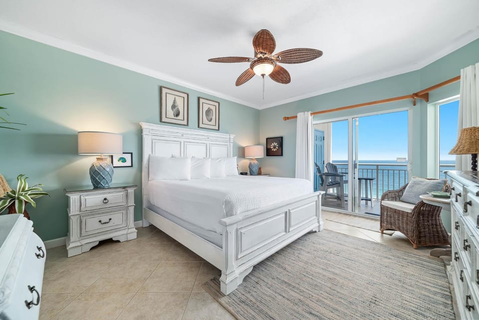 Admirals Quarters Unit 1109 House in Orange Beach