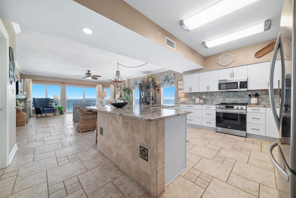 Admirals Quarters Unit 1109 House in Orange Beach