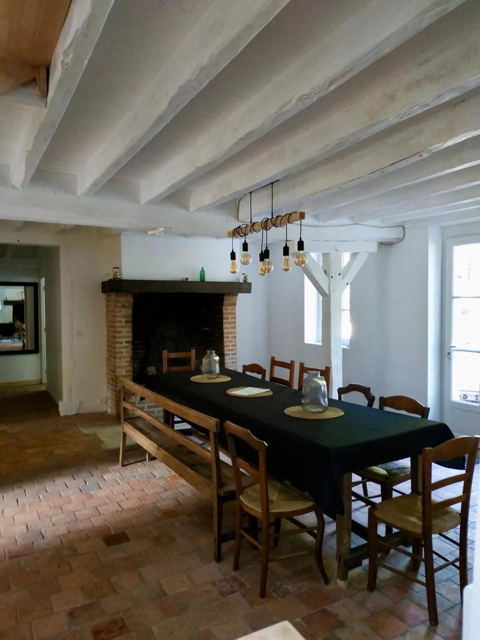 Domaine avec piscine au coeur de la forêt House in Centre-Val de Loire